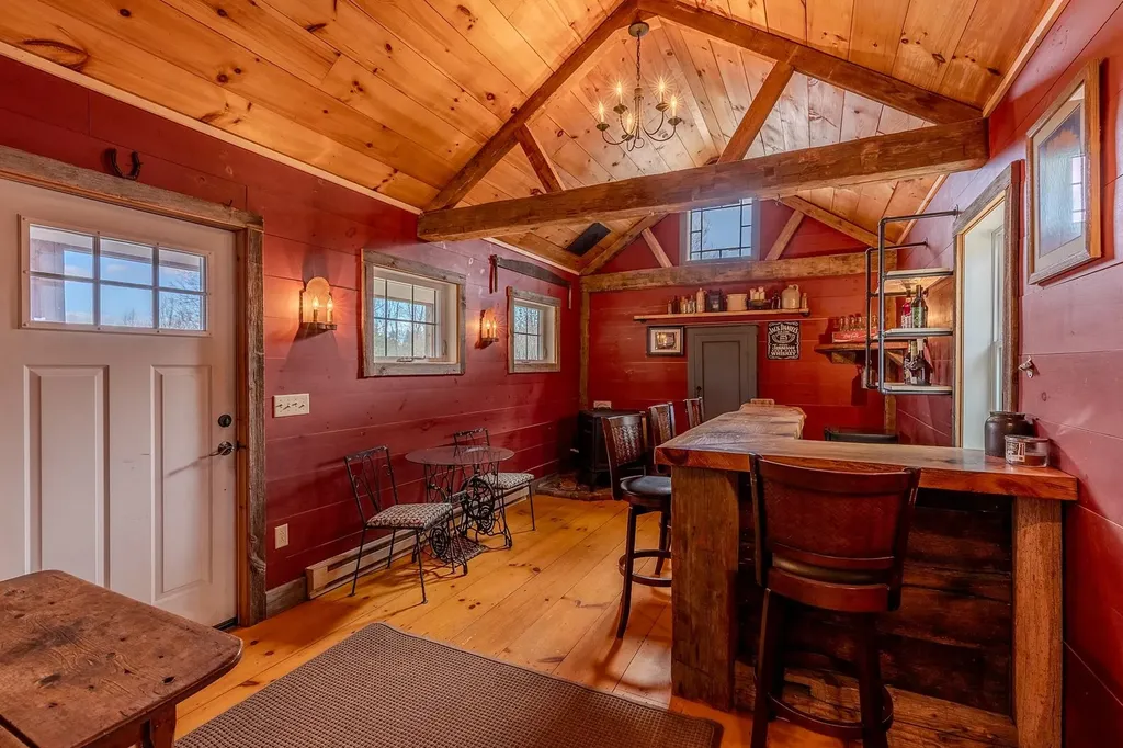 384 Alden Road Sunderland VT 05250