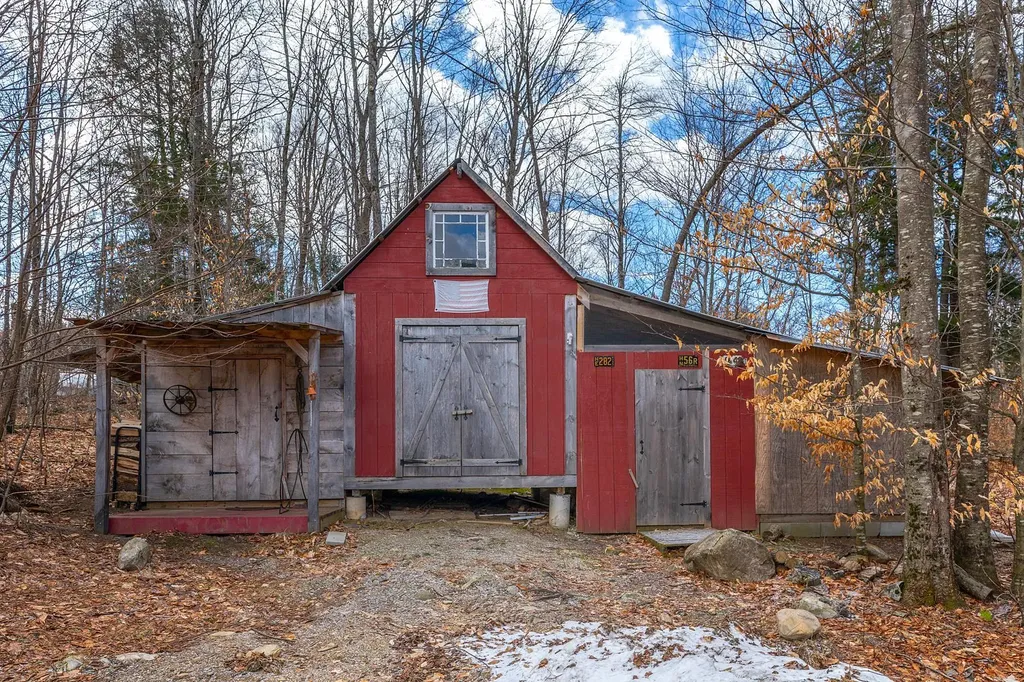 384 Alden Road Sunderland VT 05250