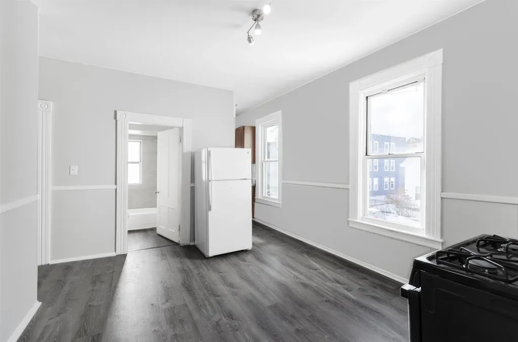 259 Notre Dame Avenue Manchester NH 03102