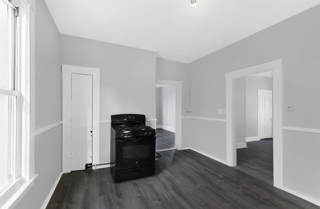 259 Notre Dame Avenue Manchester NH 03102