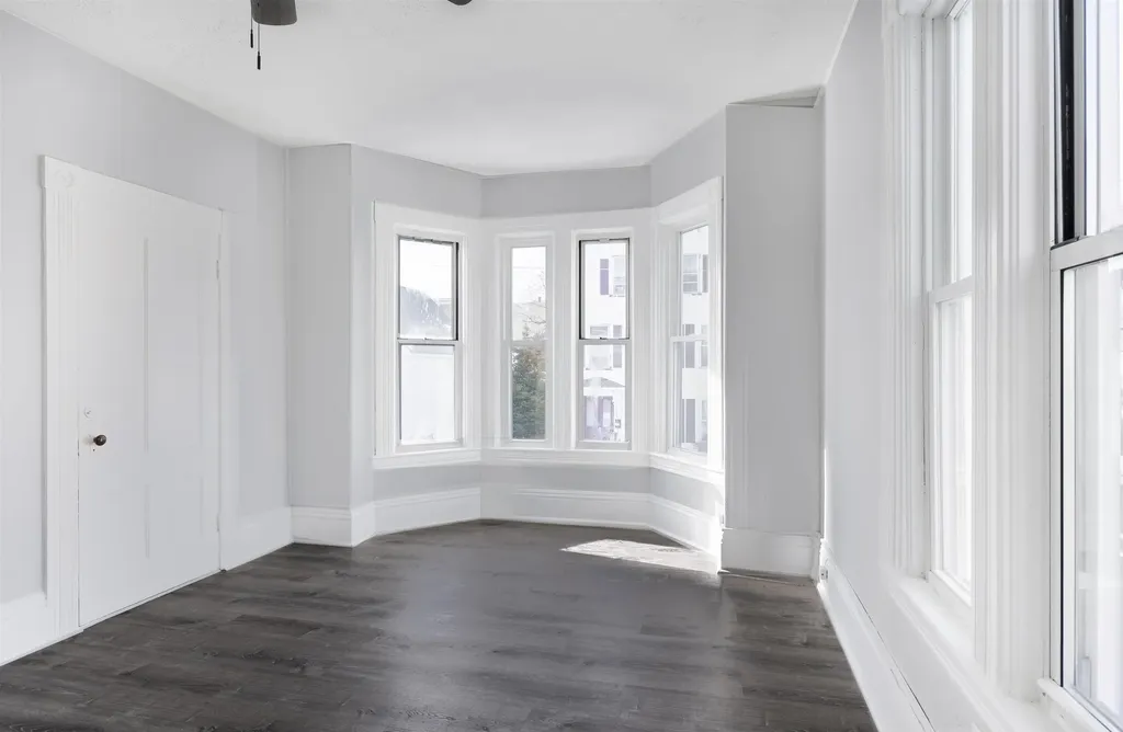 259 Notre Dame Avenue Manchester NH 03102