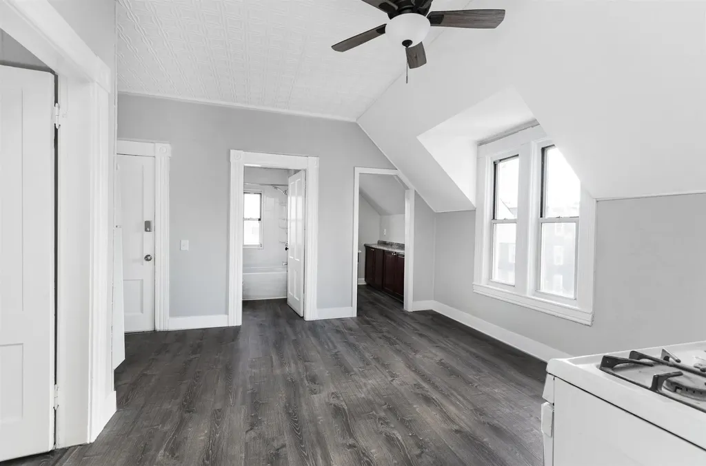 259 Notre Dame Avenue Manchester NH 03102