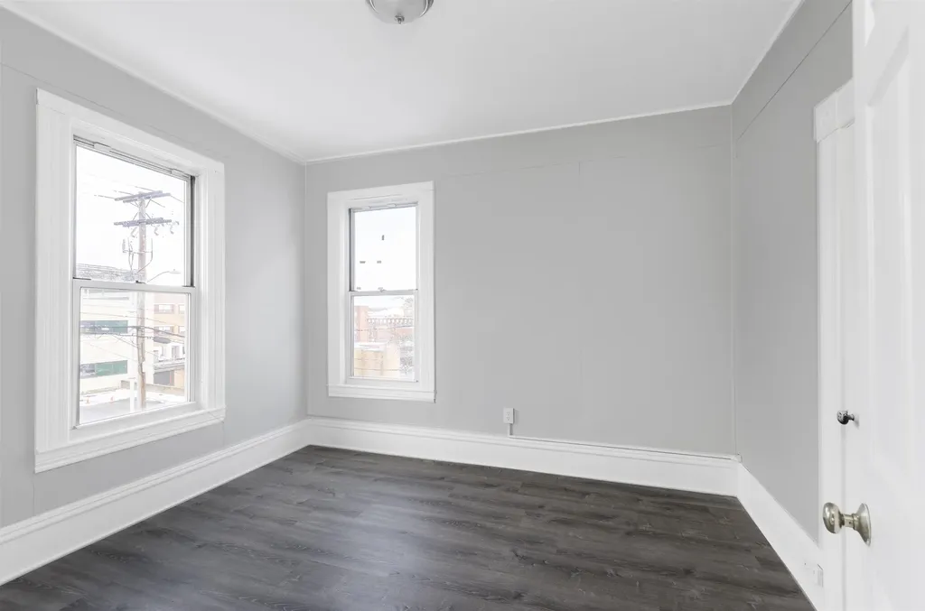 259 Notre Dame Avenue Manchester NH 03102