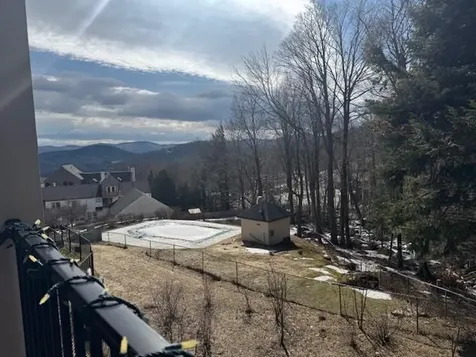 251 Mountainside Drive Warren VT 05674
