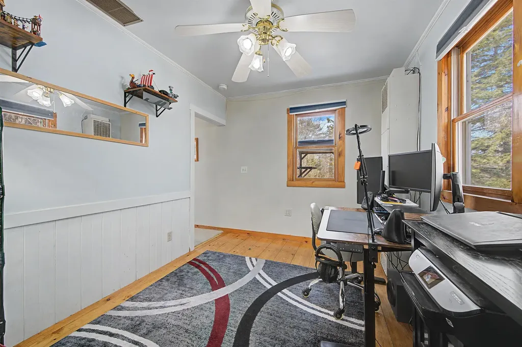48 Bradford Road Sunapee NH 03782