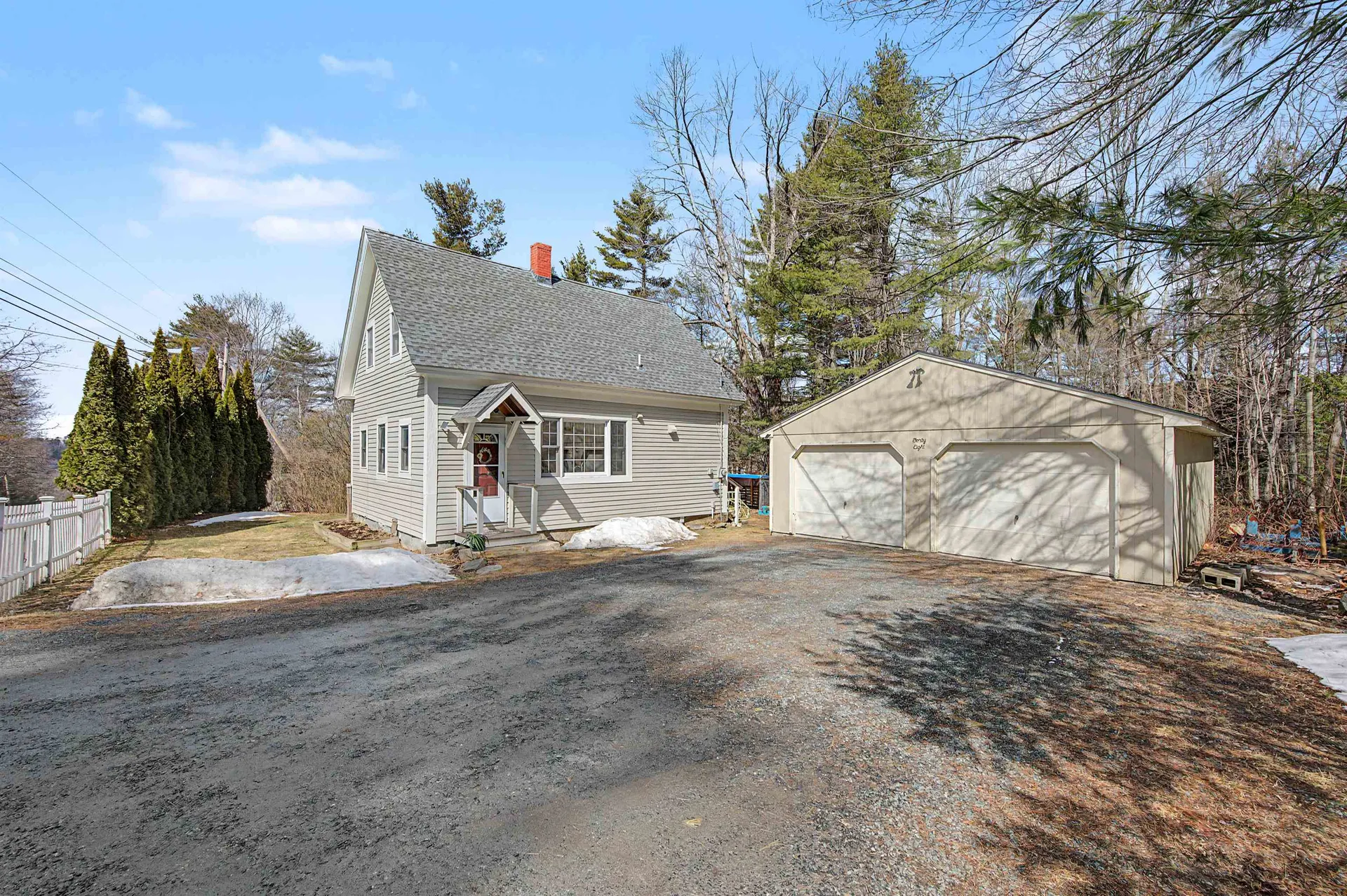 48 Bradford Road Sunapee NH 03782
