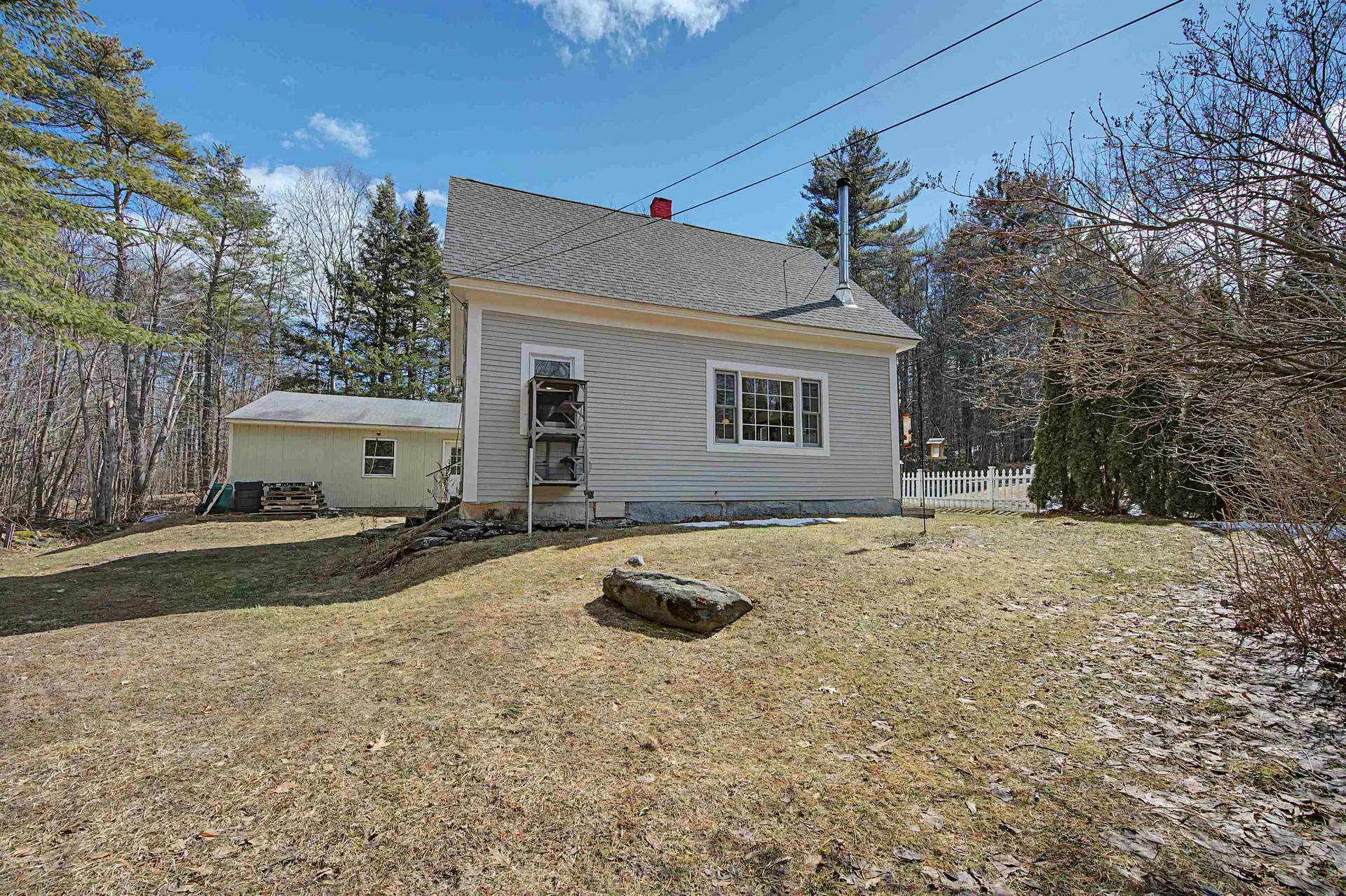 48 Bradford Road Sunapee NH 03782