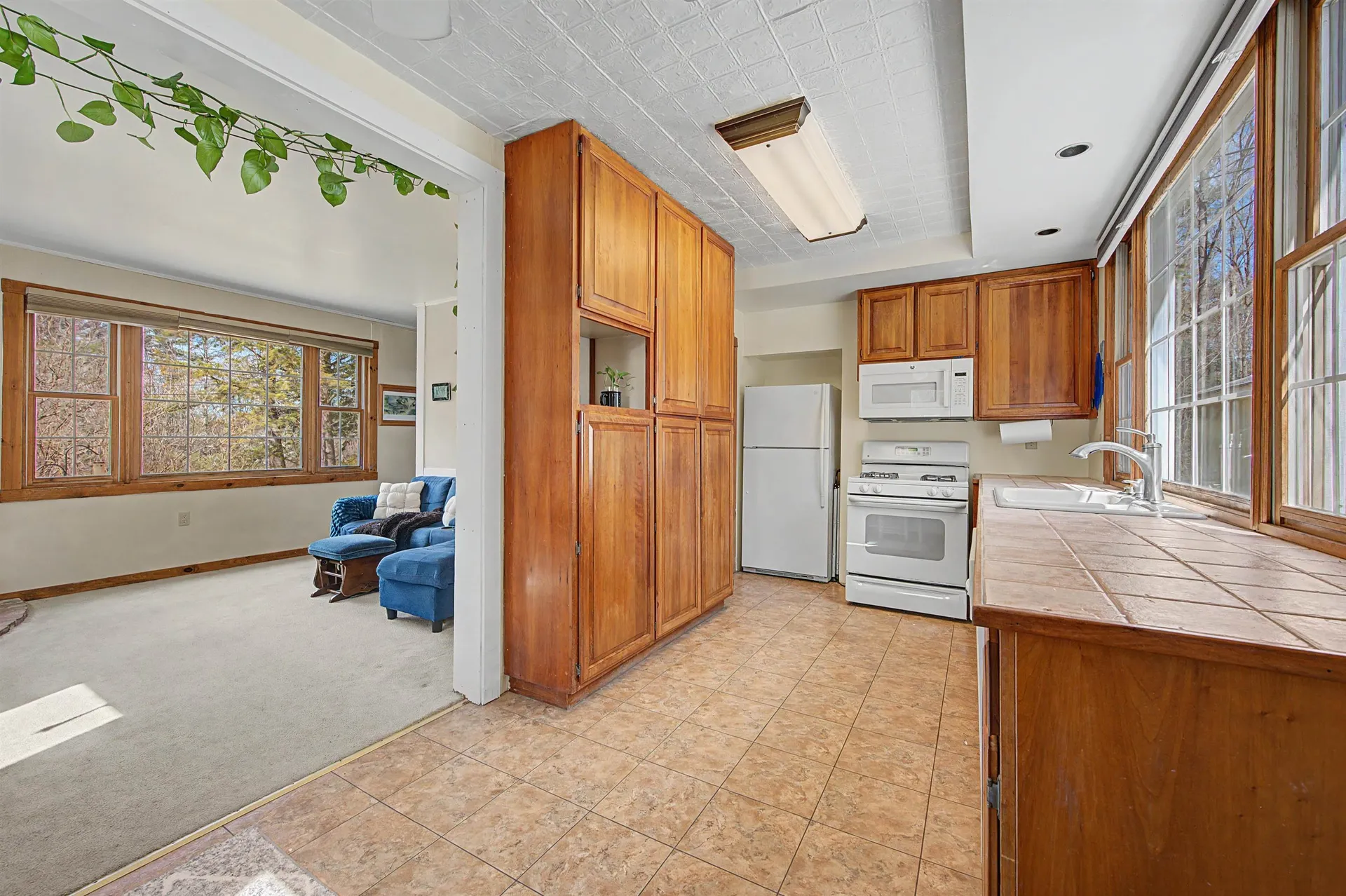 48 Bradford Road Sunapee NH 03782