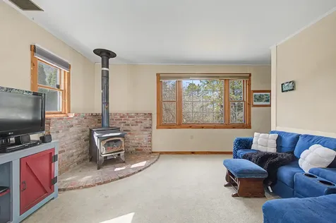 48 Bradford Road Sunapee NH 03782