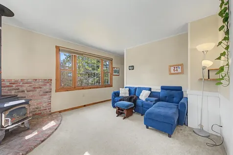 48 Bradford Road Sunapee NH 03782