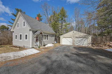 48 Bradford Road Sunapee NH 03782