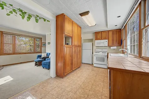 48 Bradford Road Sunapee NH 03782