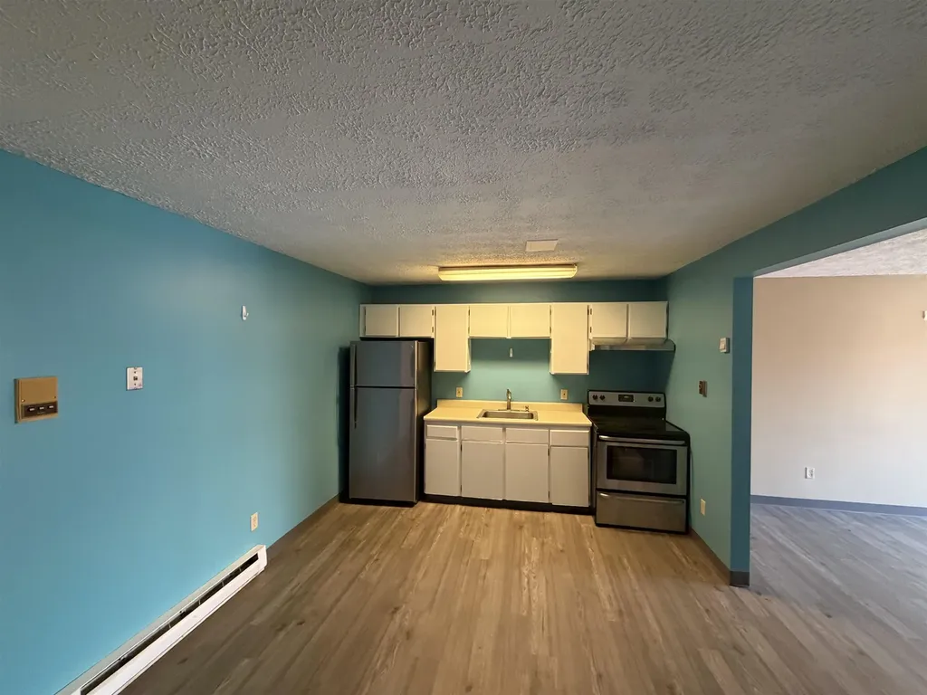 64 Dunbarton Road Manchester NH 03102