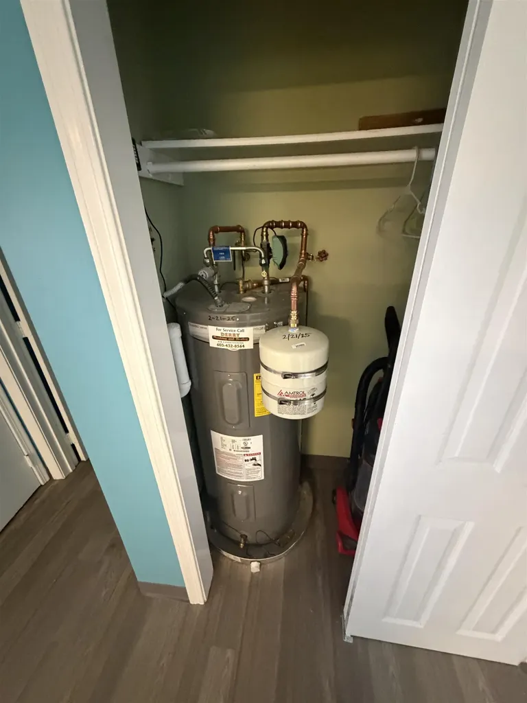 64 Dunbarton Road Manchester NH 03102