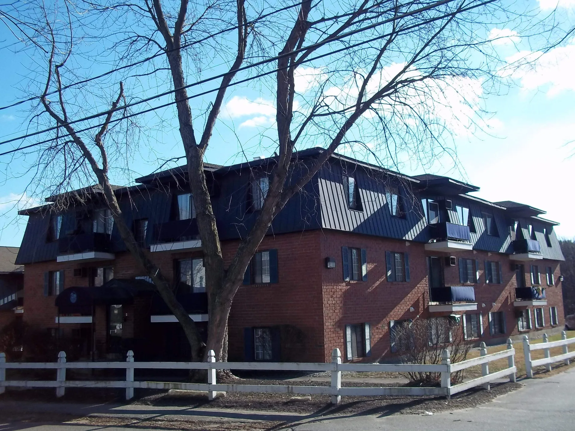 64 Dunbarton Road Manchester NH 03102