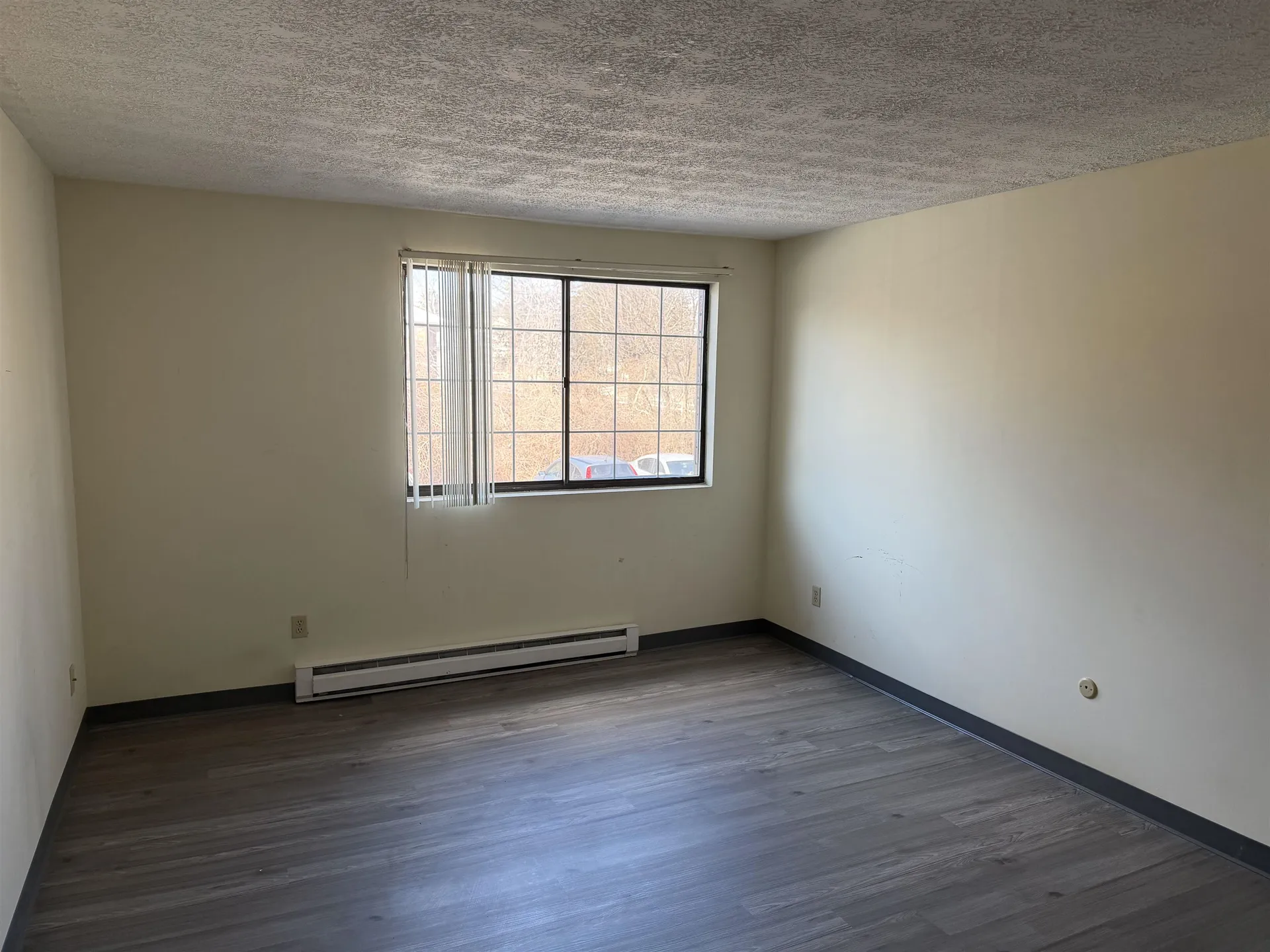 64 Dunbarton Road Manchester NH 03102