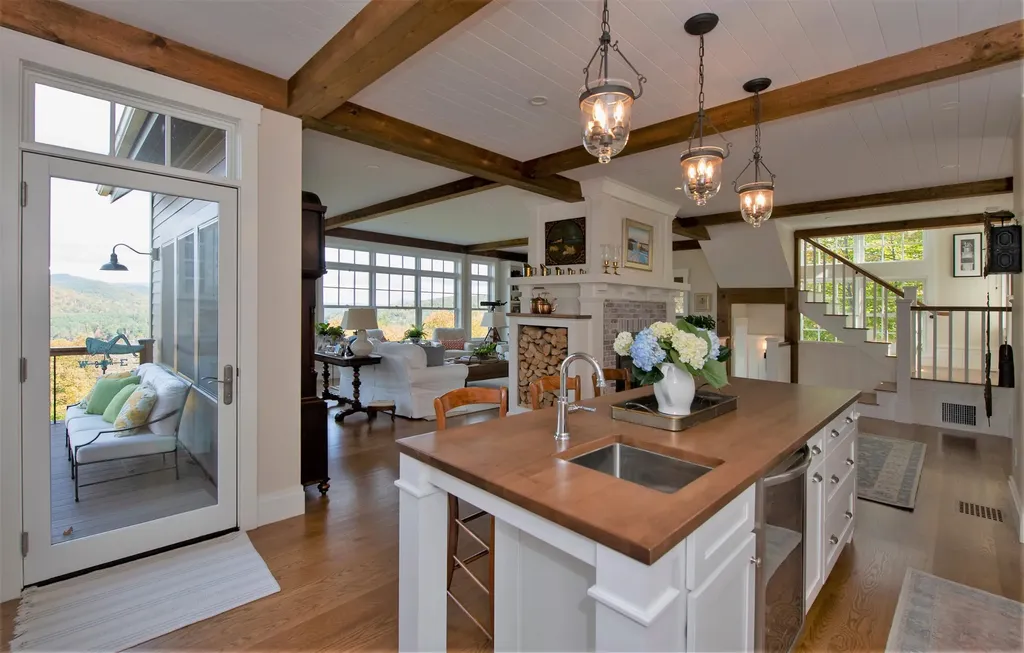 68 Ridge Road Ashland NH 03217