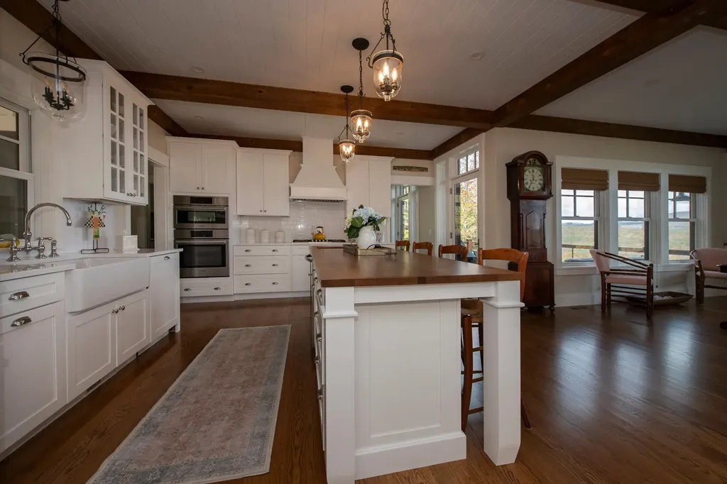 68 Ridge Road Ashland NH 03217