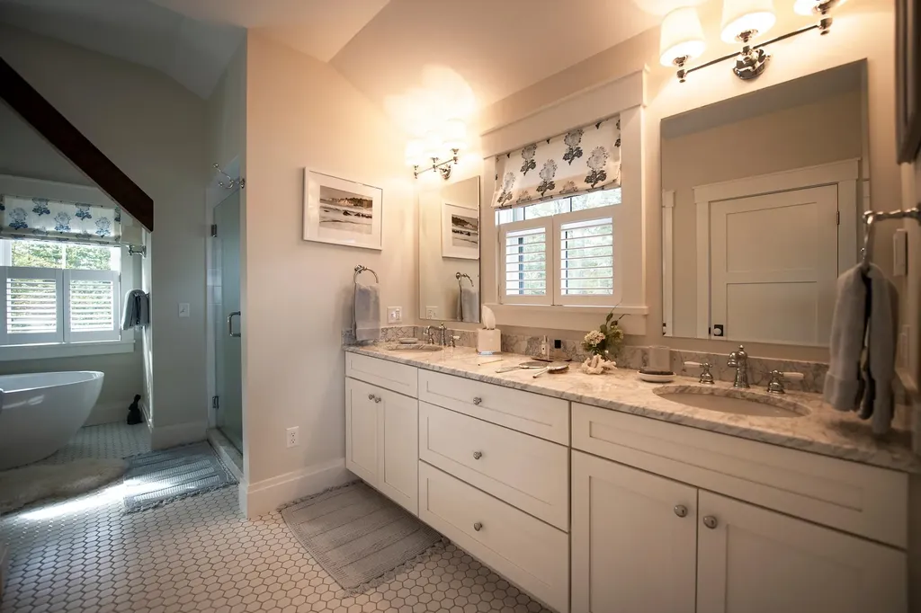 68 Ridge Road Ashland NH 03217