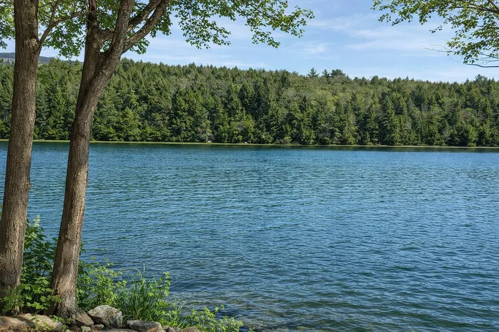 26 Shore Road Milton VT 05468
