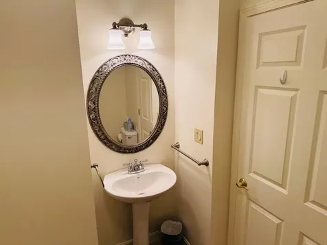 3 Abbey Lane Meredith NH 03253