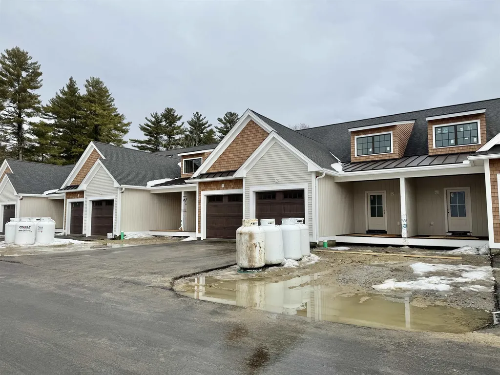 23 Main Street Candia NH 03034