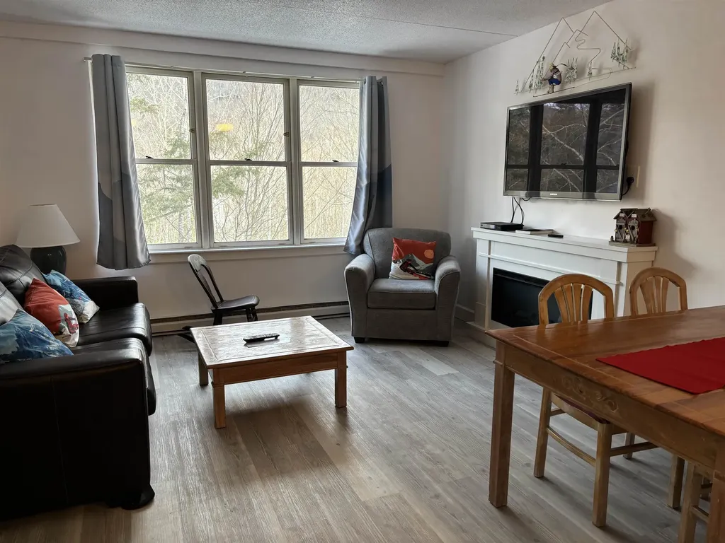 28 Packards Road Waterville Valley NH 03215