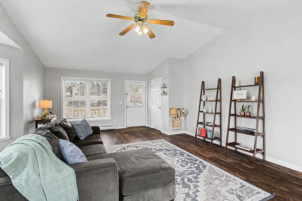 16 Shannon Way Milton VT 05468
