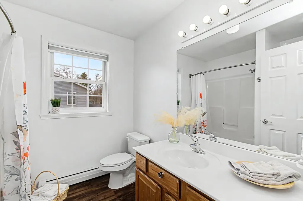 16 Shannon Way Milton VT 05468