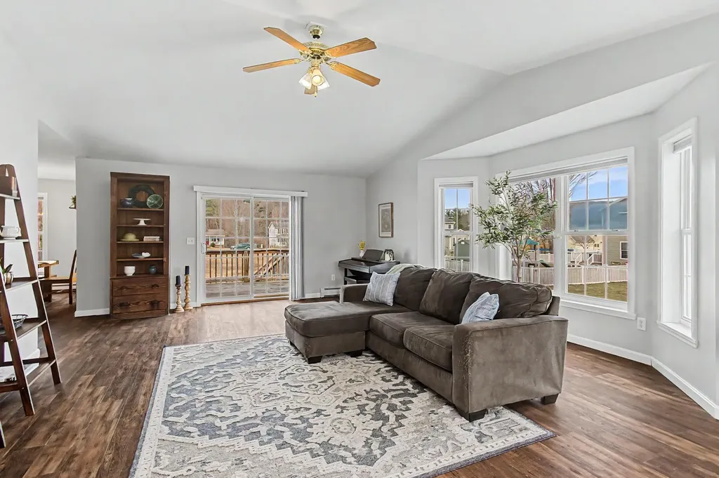 16 Shannon Way Milton VT 05468