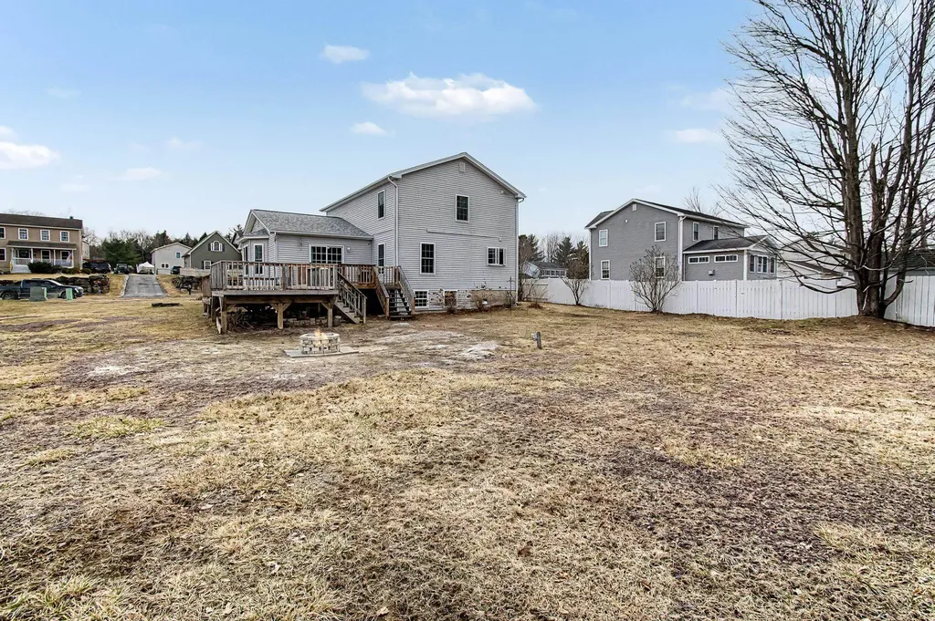 16 Shannon Way Milton VT 05468