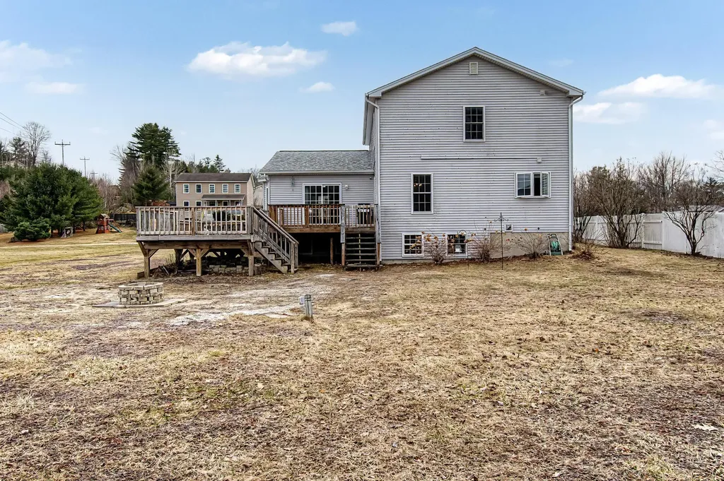 16 Shannon Way Milton VT 05468