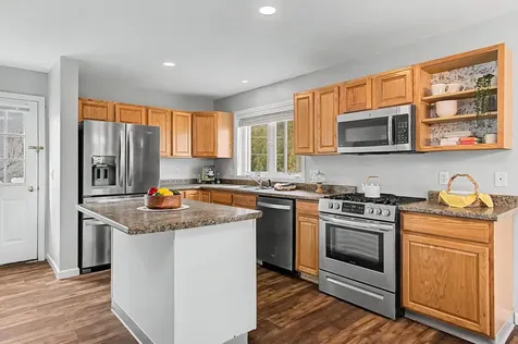 16 Shannon Way Milton VT 05468