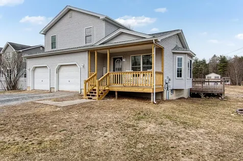 16 Shannon Way Milton VT 05468
