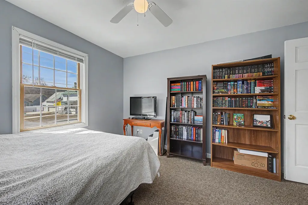 31 Oak Street Newport NH 03773