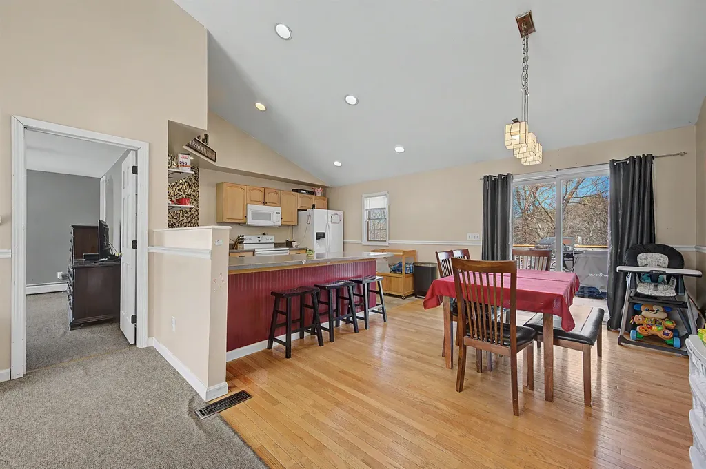 31 Oak Street Newport NH 03773