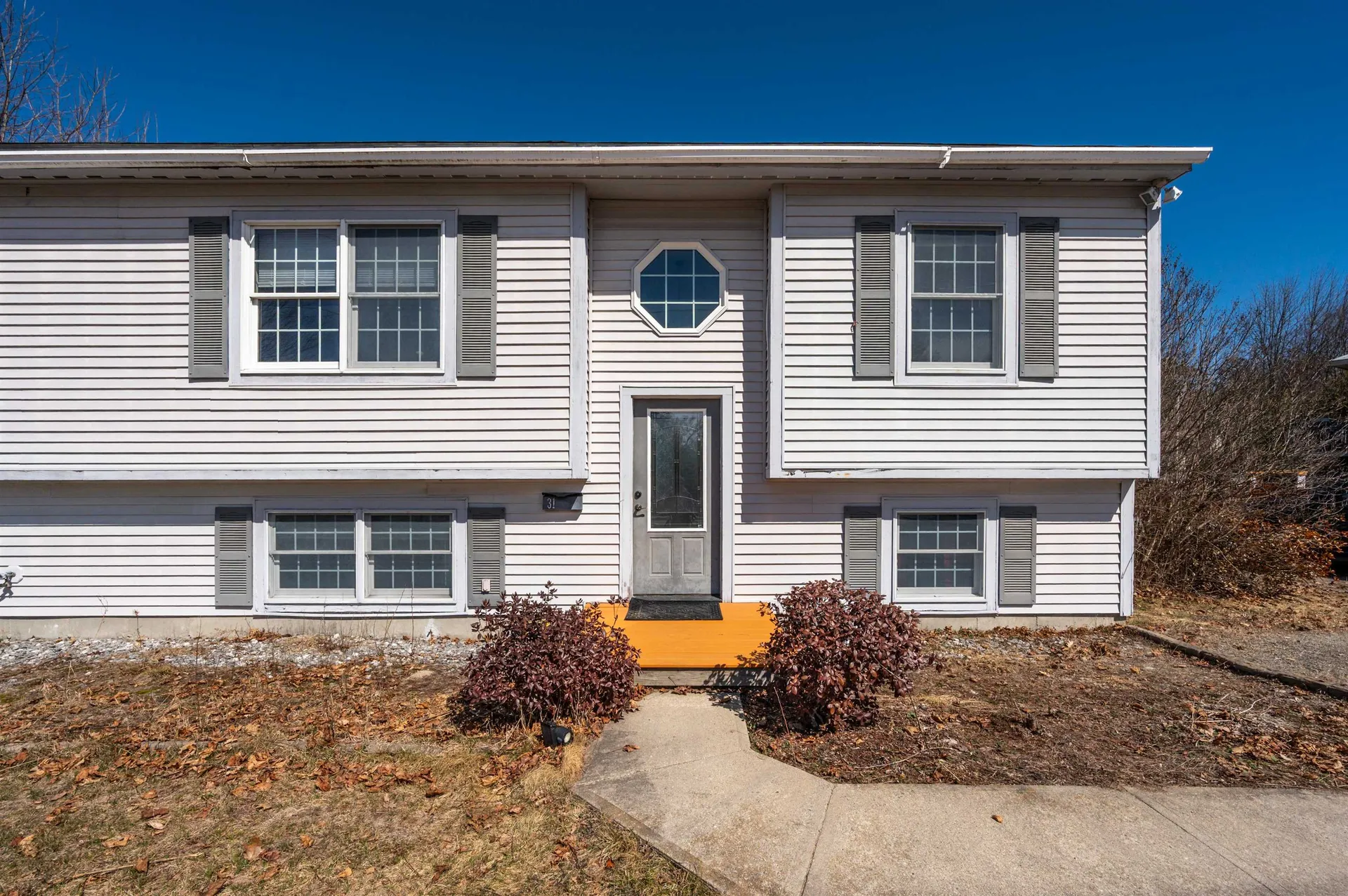 31 Oak Street Newport NH 03773