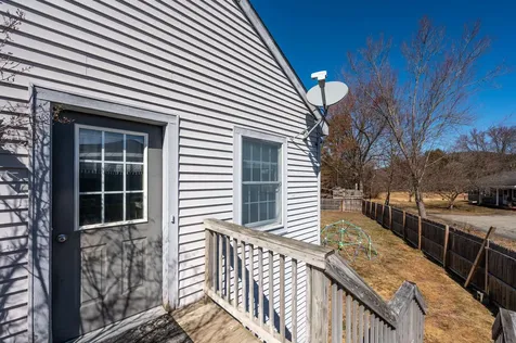31 Oak Street Newport NH 03773