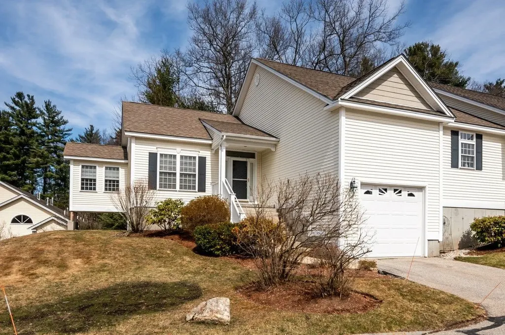 34 Mammoth Road Hooksett NH 03106