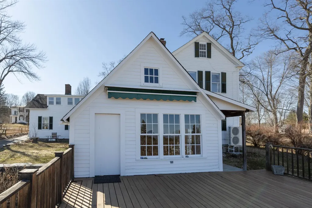 85 Academy Road Thetford VT 05074