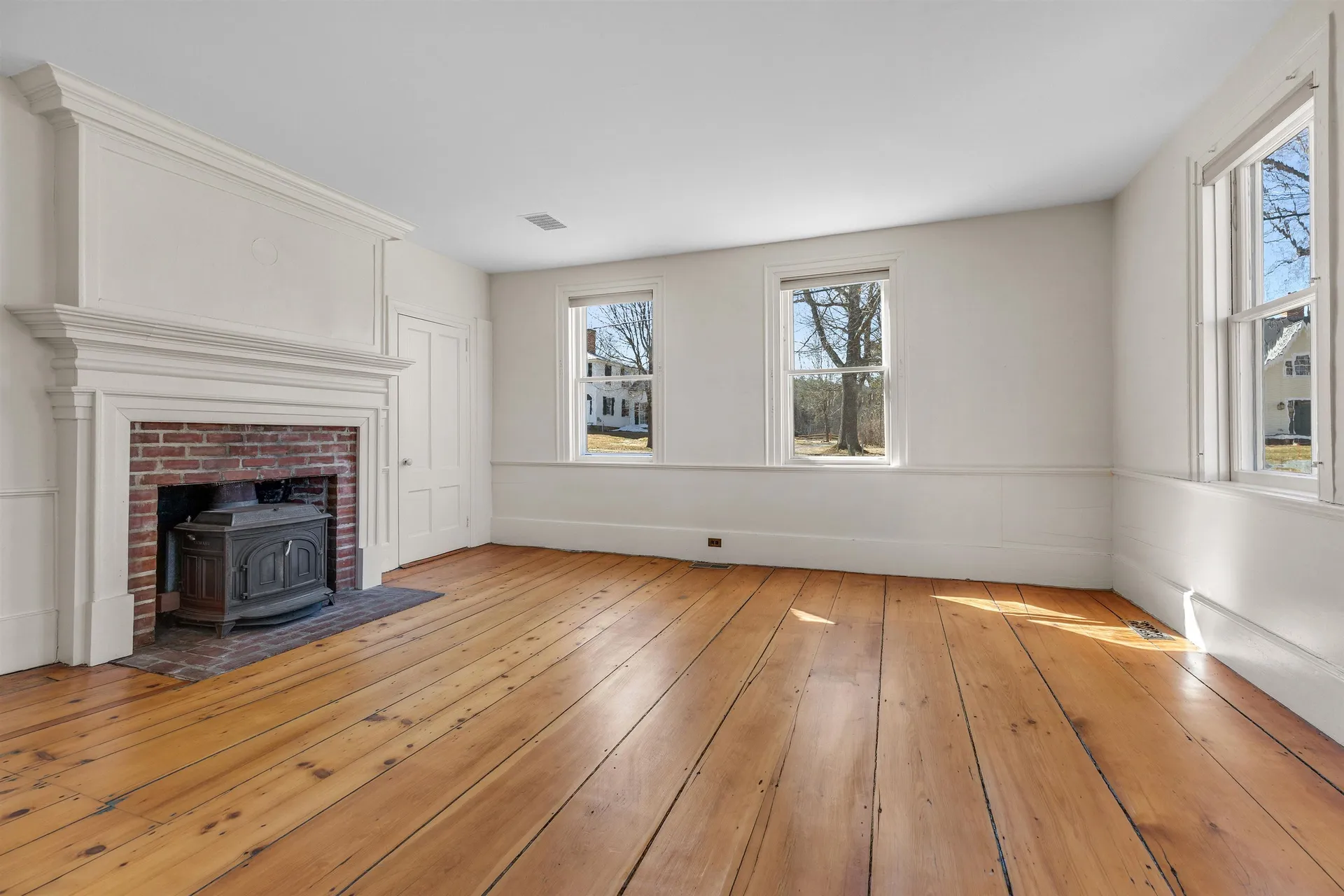 85 Academy Road Thetford VT 05074