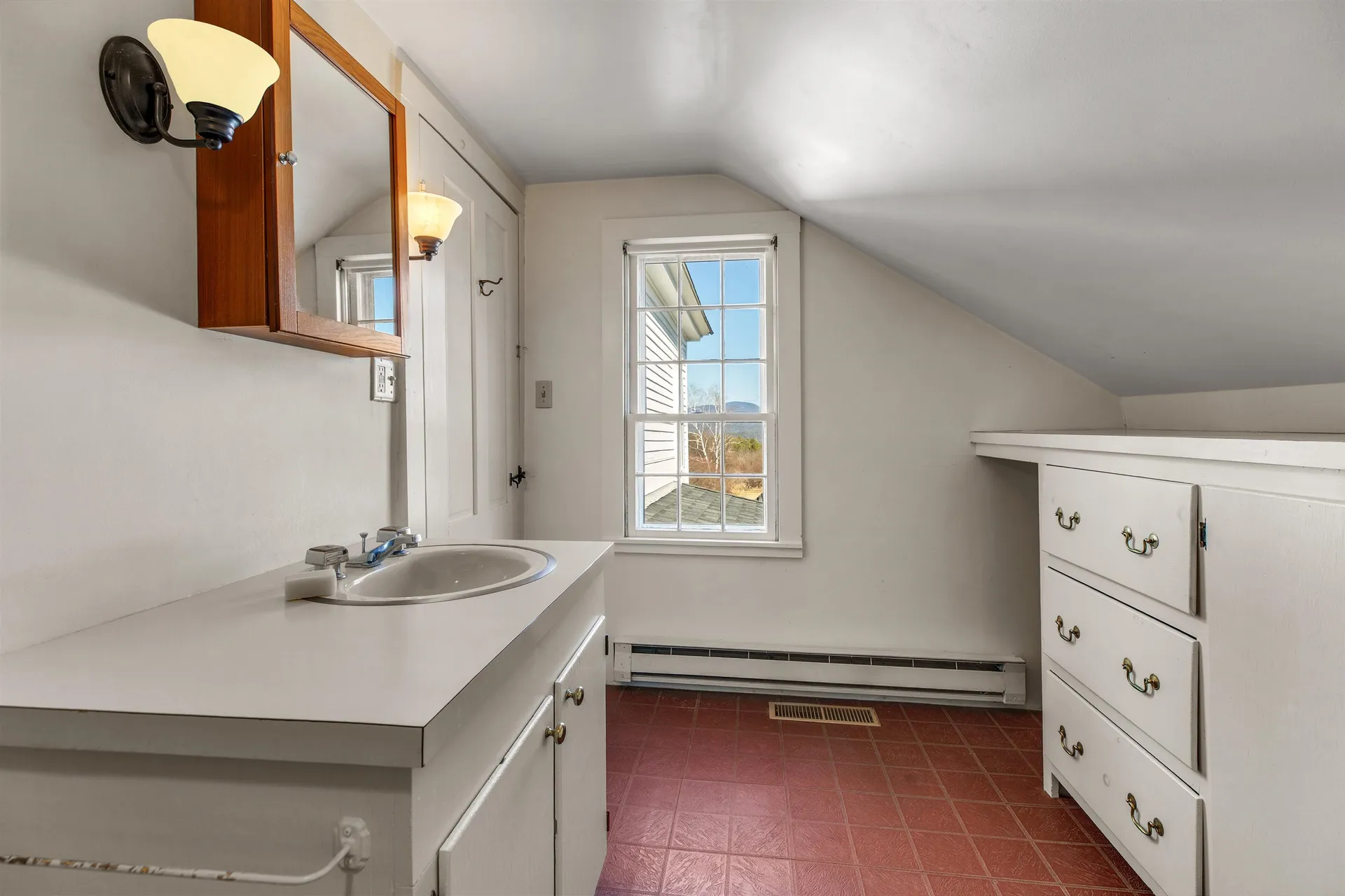 85 Academy Road Thetford VT 05074