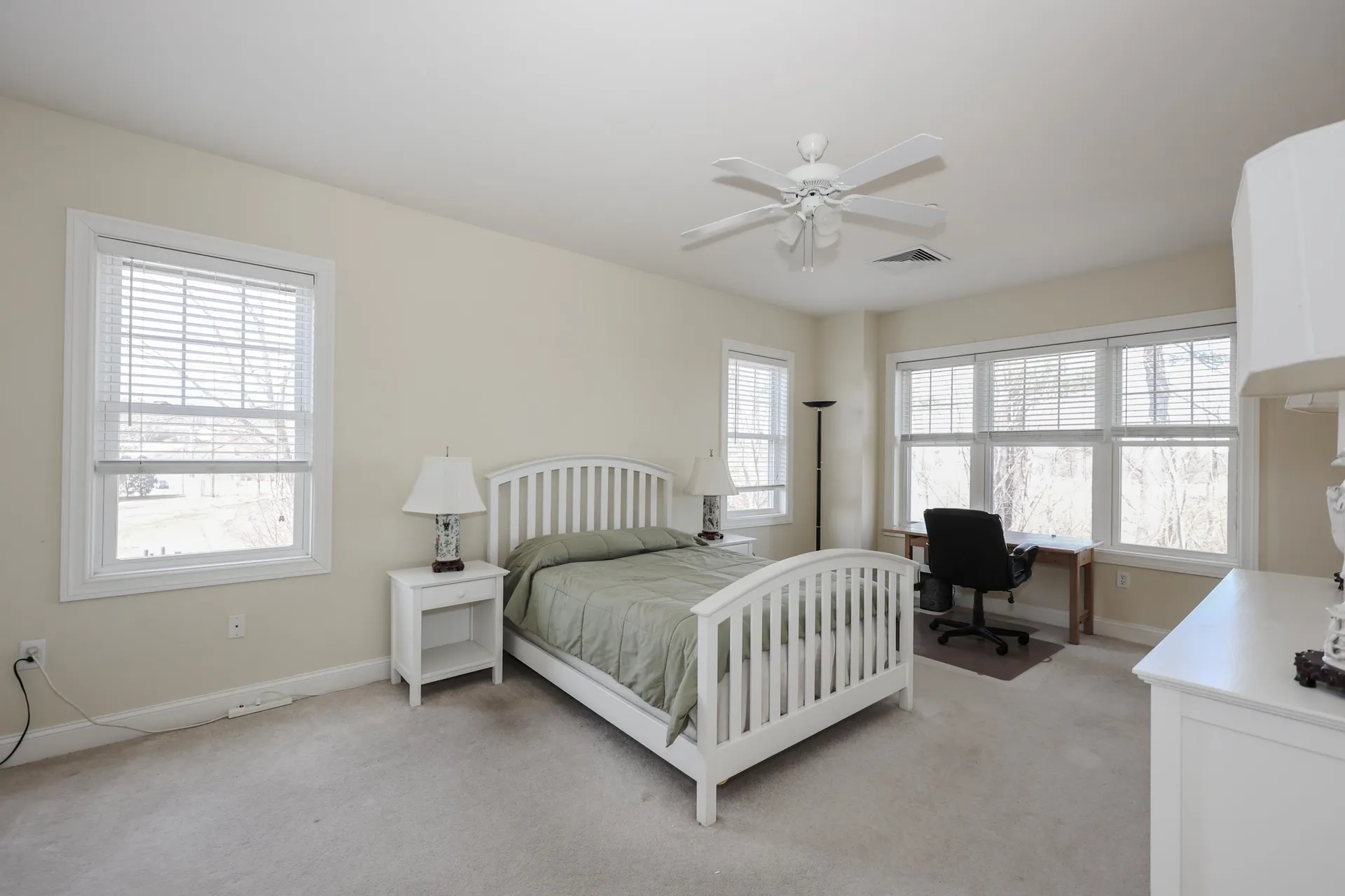 160 Daniel Webster Highway Nashua NH 03060