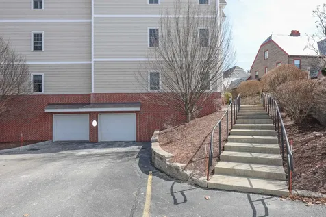 160 Daniel Webster Highway Nashua NH 03060