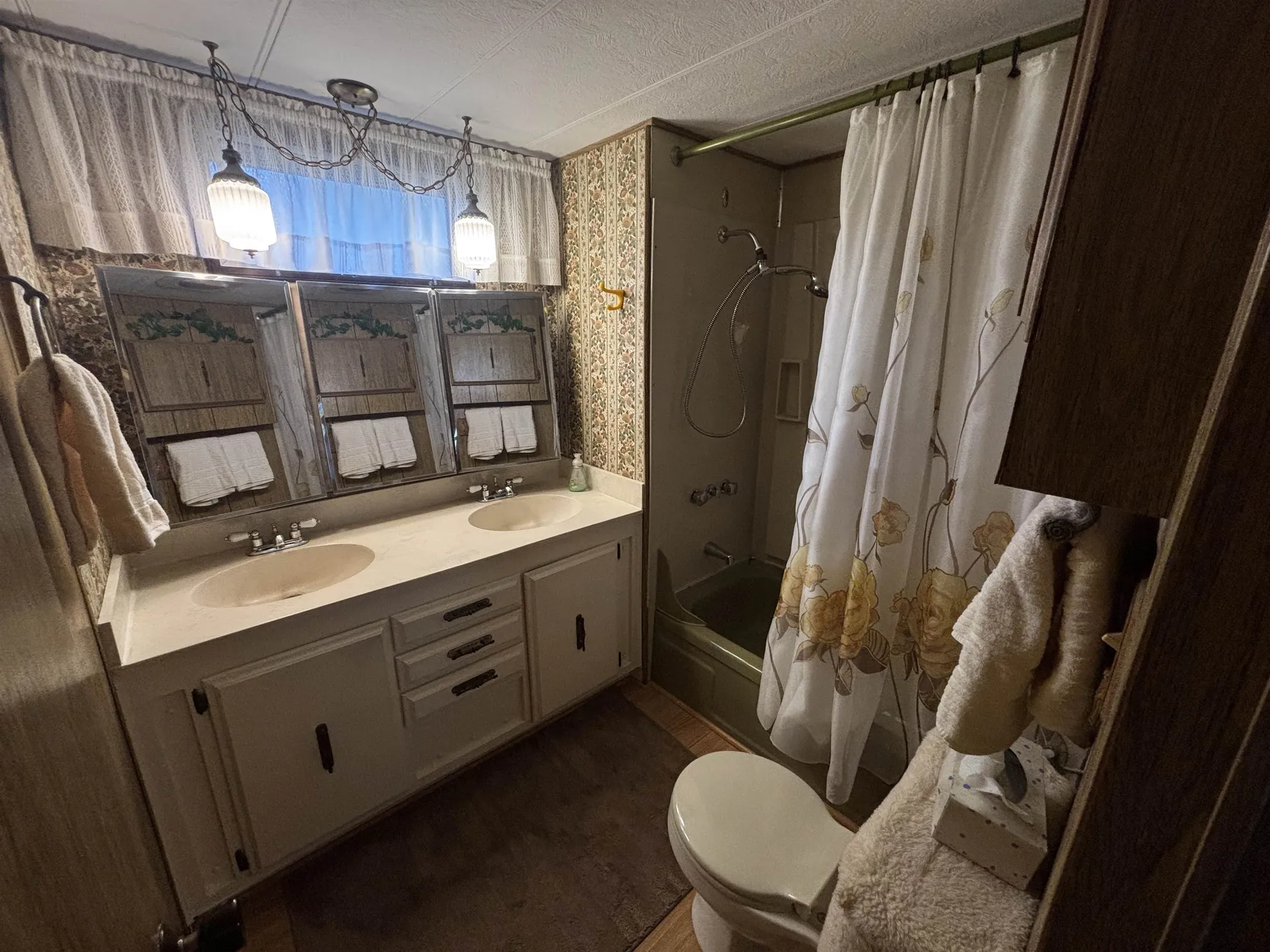 15 Sunrise Trail Nashua NH 03062