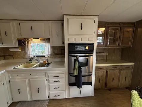 15 Sunrise Trail Nashua NH 03062