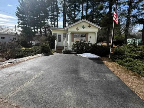 15 Sunrise Trail Nashua NH 03062