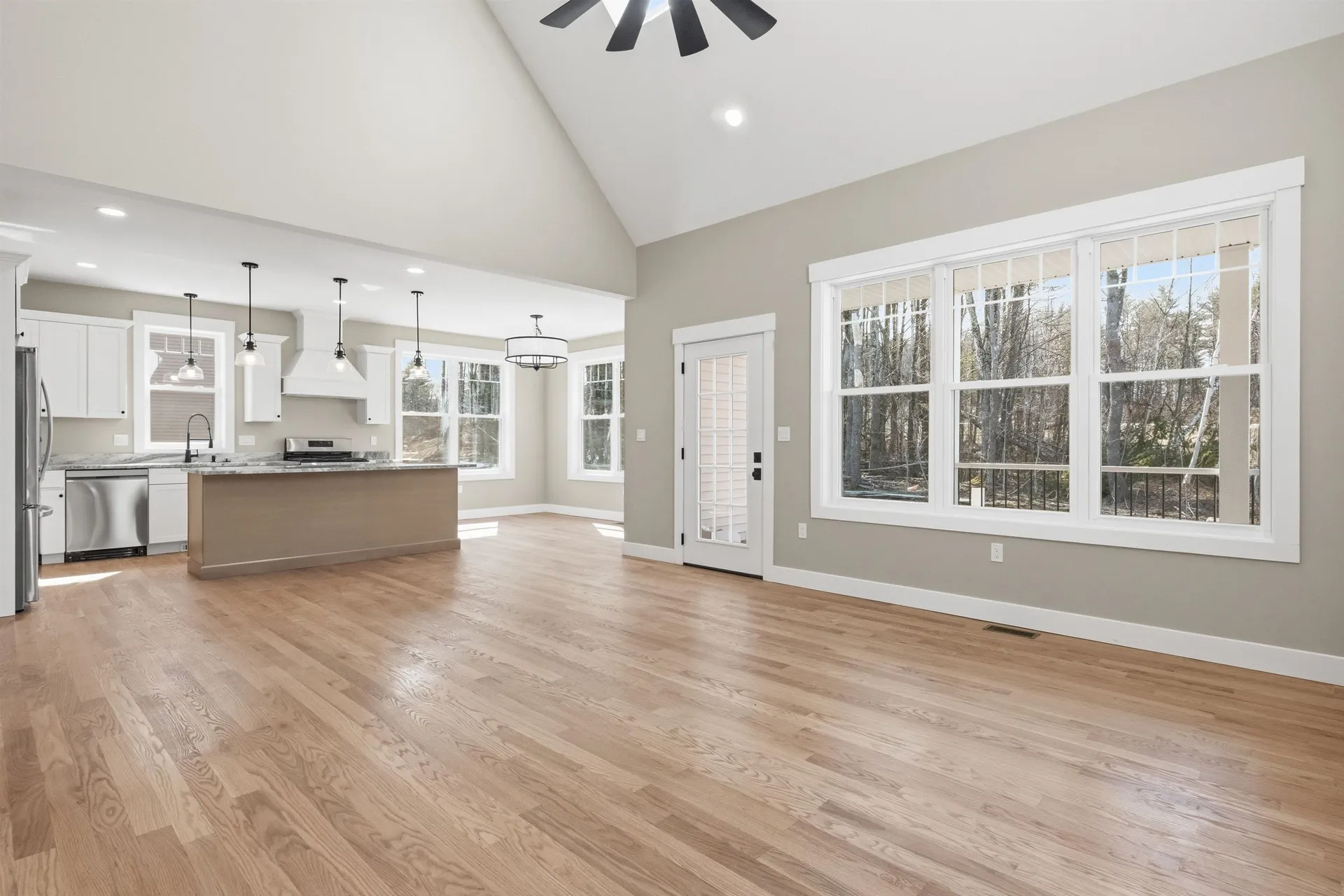 59 Lady Walsingham Way Laconia NH 03246