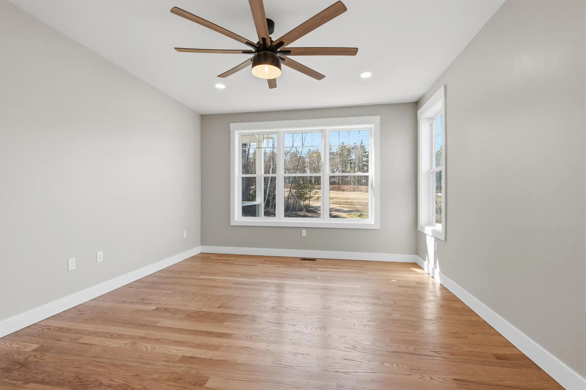 59 Lady Walsingham Way Laconia NH 03246