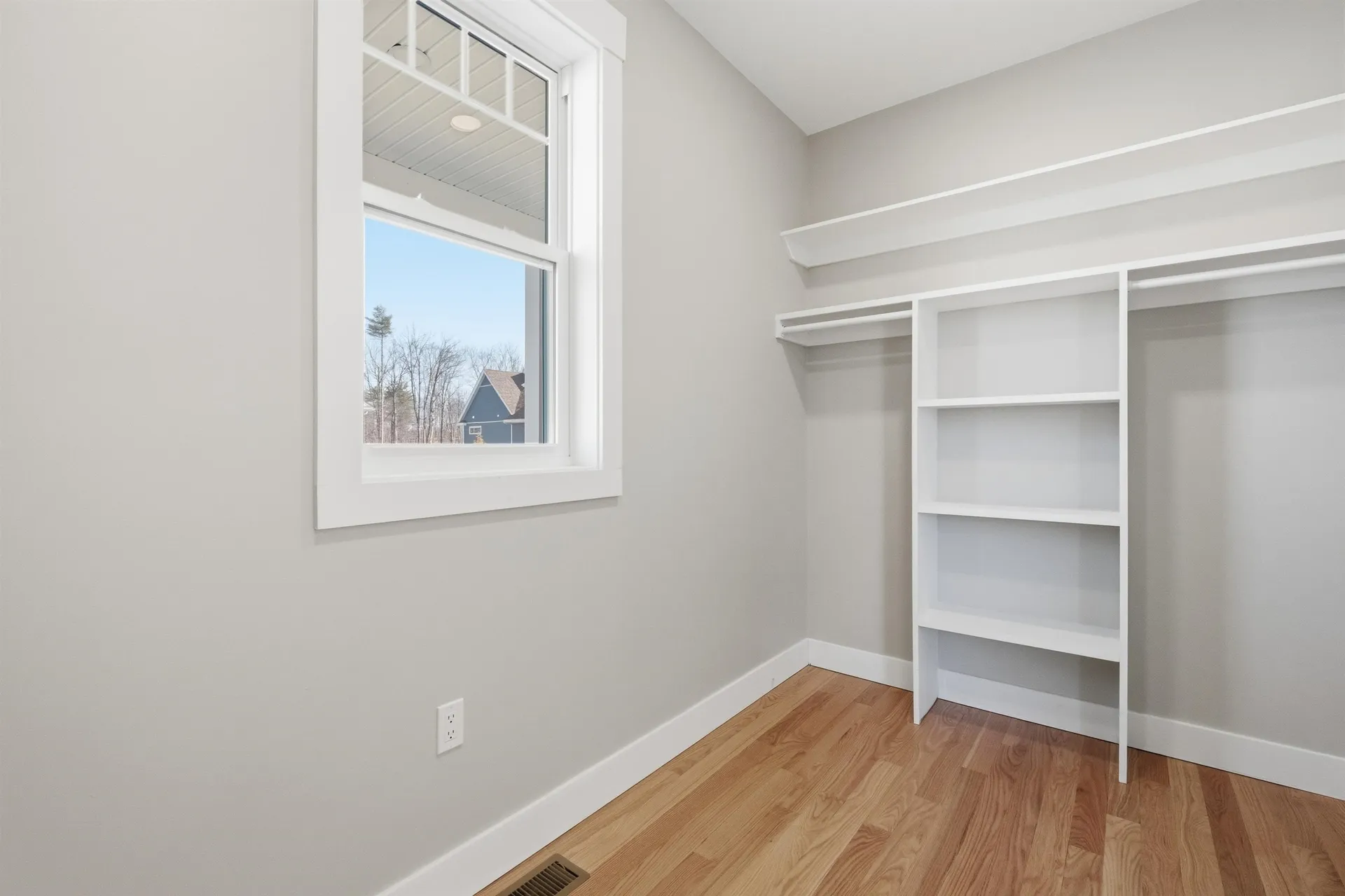59 Lady Walsingham Way Laconia NH 03246